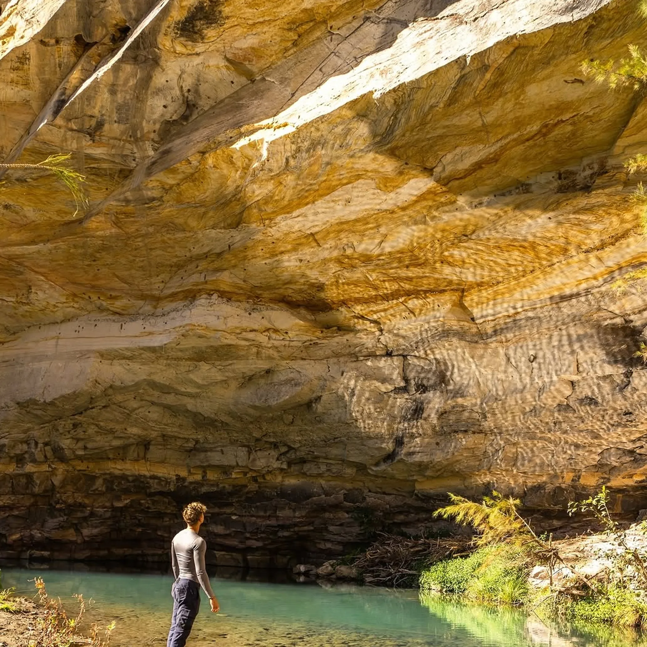 remote gorge trail and pool
